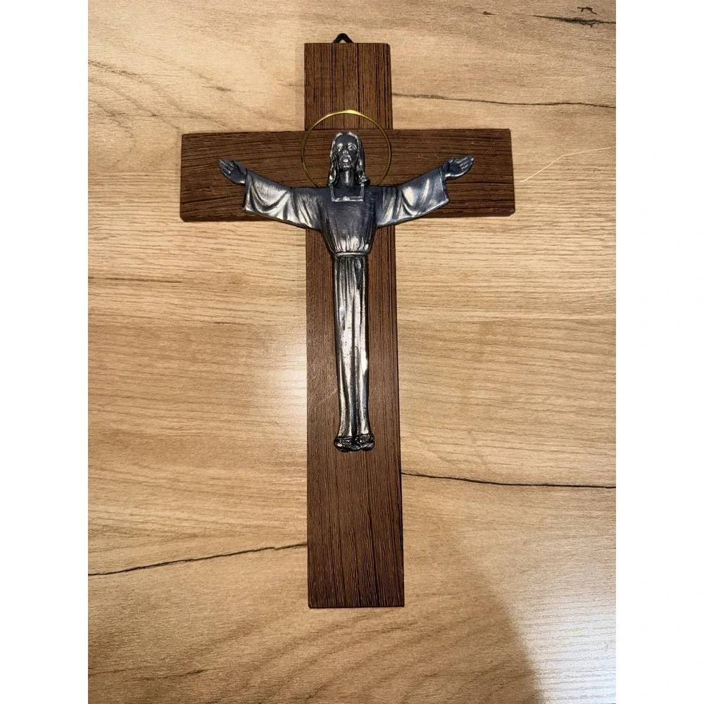 VINTAGE JESUS RISEN on THE WOODEN CROSS  W/ HALO‎ Pewter Wall Hanging